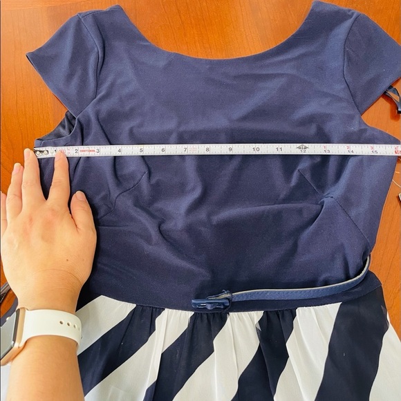 NWT SL Fashion Maxi Dress. Size 6. Navy Blue/Ivory. With belt included. - Picture 8 of 12